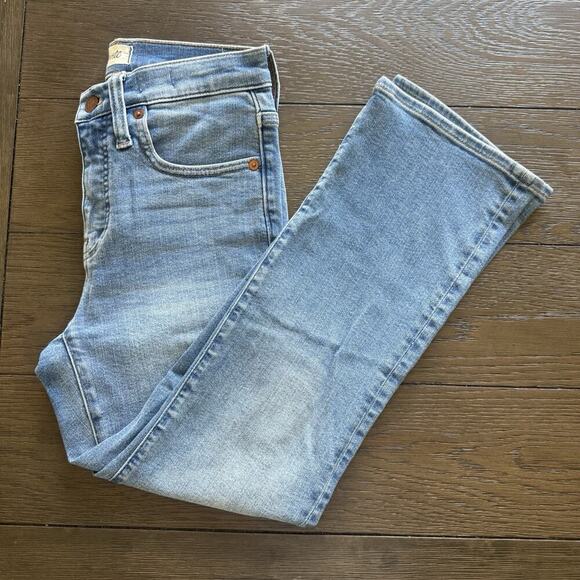 Madewell Cali Demi-Boot Jeans in Dorrance Wash TENCEL 23P Light Wash Stretch - Picture 2 of 11